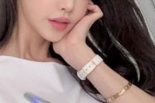 镇江全国在线兼职女伴游联系人(富婆中介2717281818)