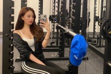 镇江我是一名瑜伽锻练外加兼职模特(我是一名瑜伽锻练外加兼职模特小说)