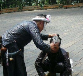 镇江欲带老伴游遍中国(带着老伴去旅游)
