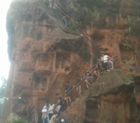 镇江乐山旅游攻略(乐山旅游攻略自由行路线推荐)