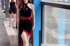 镇江女孩为挣钱在学校兼职当模特的简单介绍