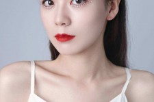 镇江兼职模特要打点模卡吗(兼职做模特要交钱拍模卡)