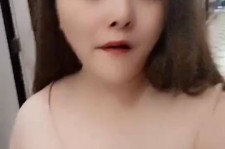 镇江美院系花兼职死商务模特(美院系花兼职商务模特第2部一边看球一边玩)