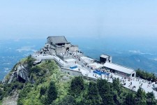 镇江湖南旅游攻略(武汉到湖南旅游攻略)