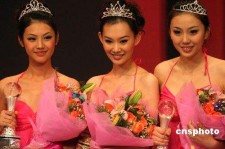 镇江内衣模特大赛(内衣模特大赛彩排实拍下载)