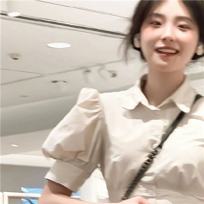 镇江高端纯出女孩雇用(高端名媛定造)奢华游艇豪侈生活月入50W