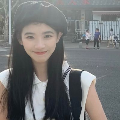 镇江商务伴游带客户去看海豚表演