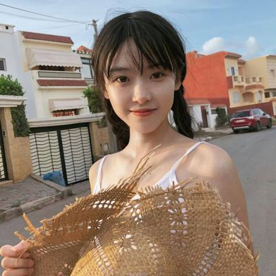 镇江伴游女生李梓萱的资料