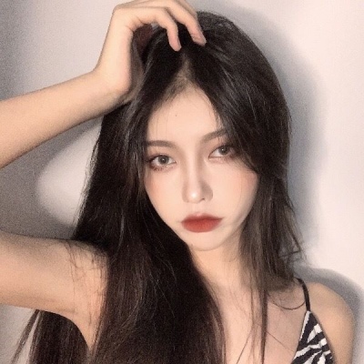 镇江伴游女生杨梦琪的资料