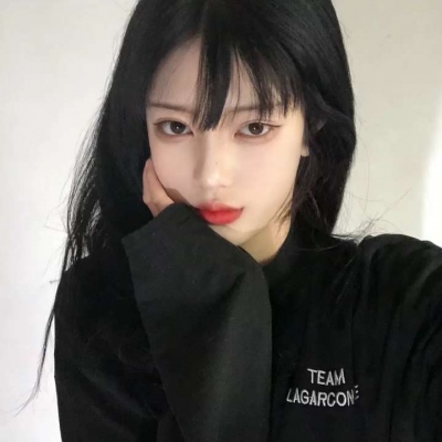 镇江伴游女生梦瑜的资料