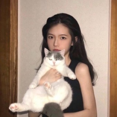 镇江伴游女生杨芃寒的资料