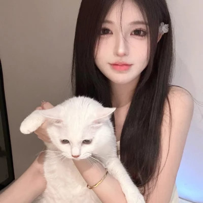 镇江伴游女生陈露晞的资料