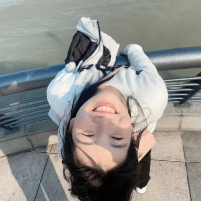 镇江伴游女生李琳洁的资料