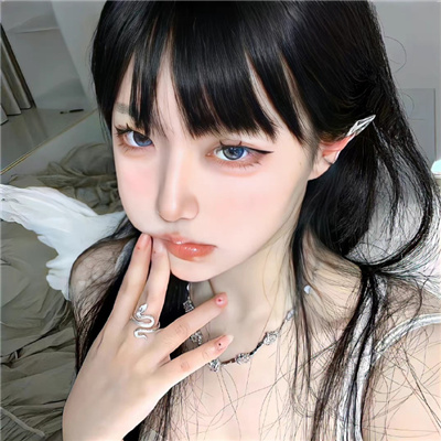 镇江伴游女生东方镜月的资料