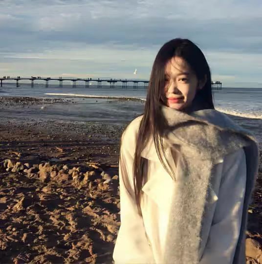 镇江伴游女生周晓婷的资料?