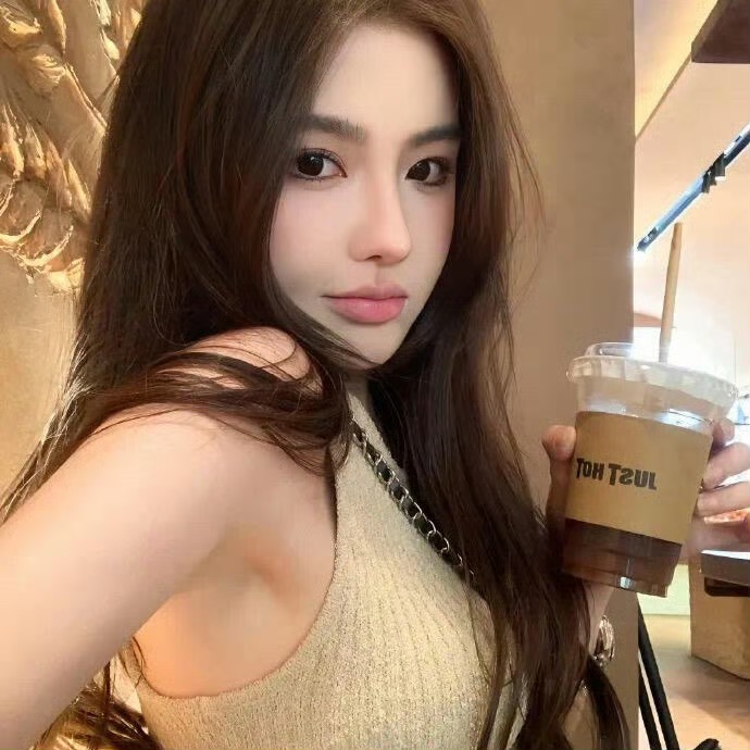 镇江伴游女生阿丽米热·艾美尔的资料