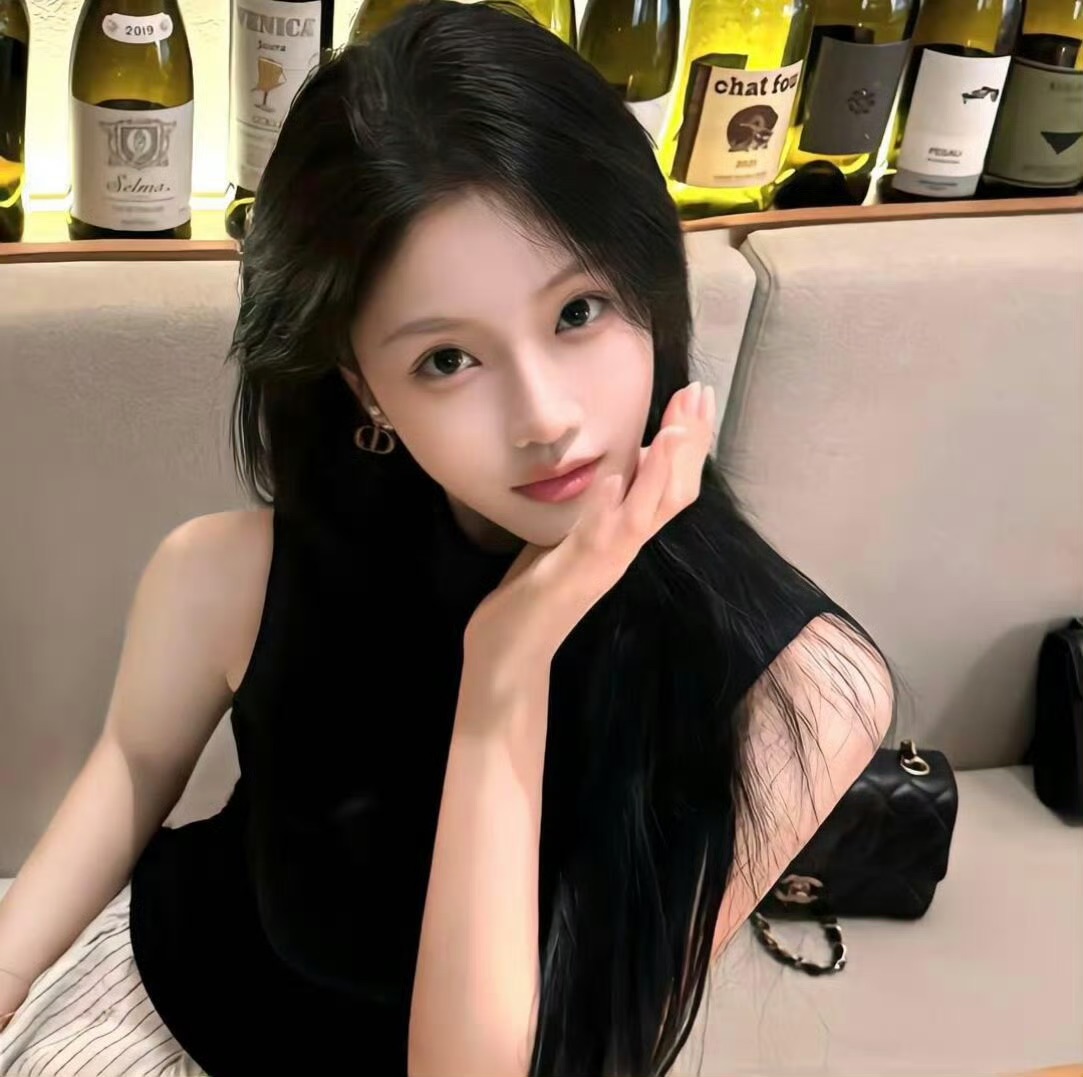 镇江伴游女生阚梦蕊的资料