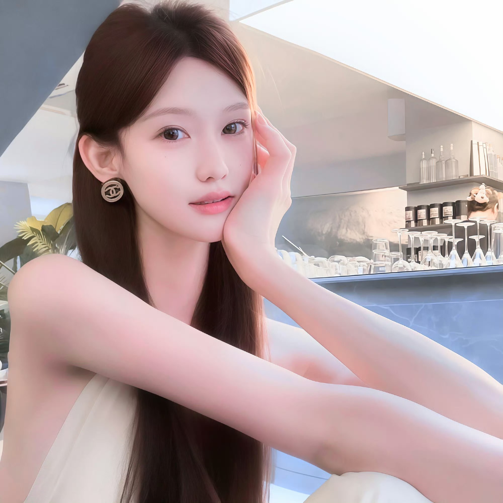 镇江伴游女生林杨的资料