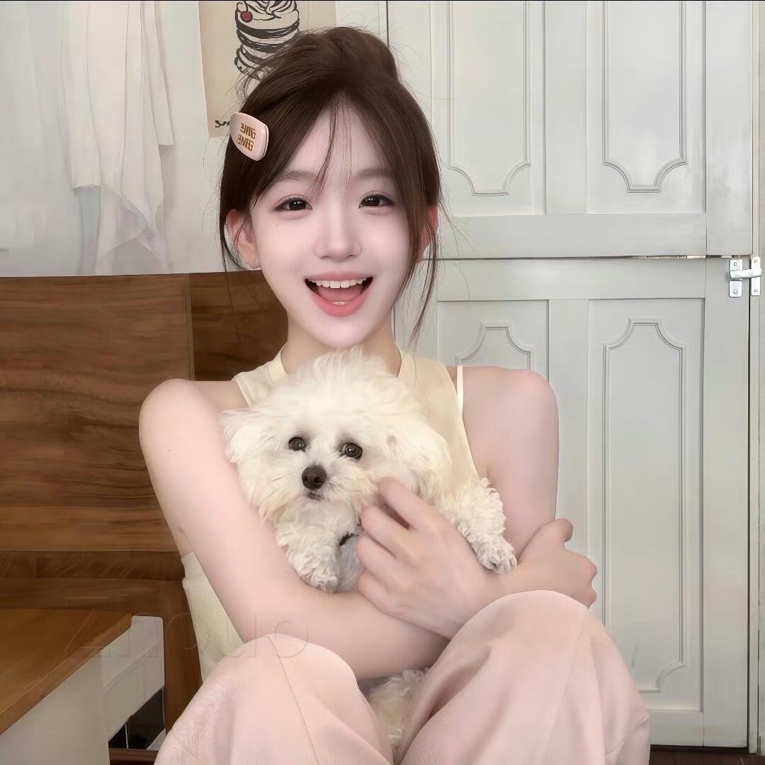 镇江伴游女生周小婷的资料