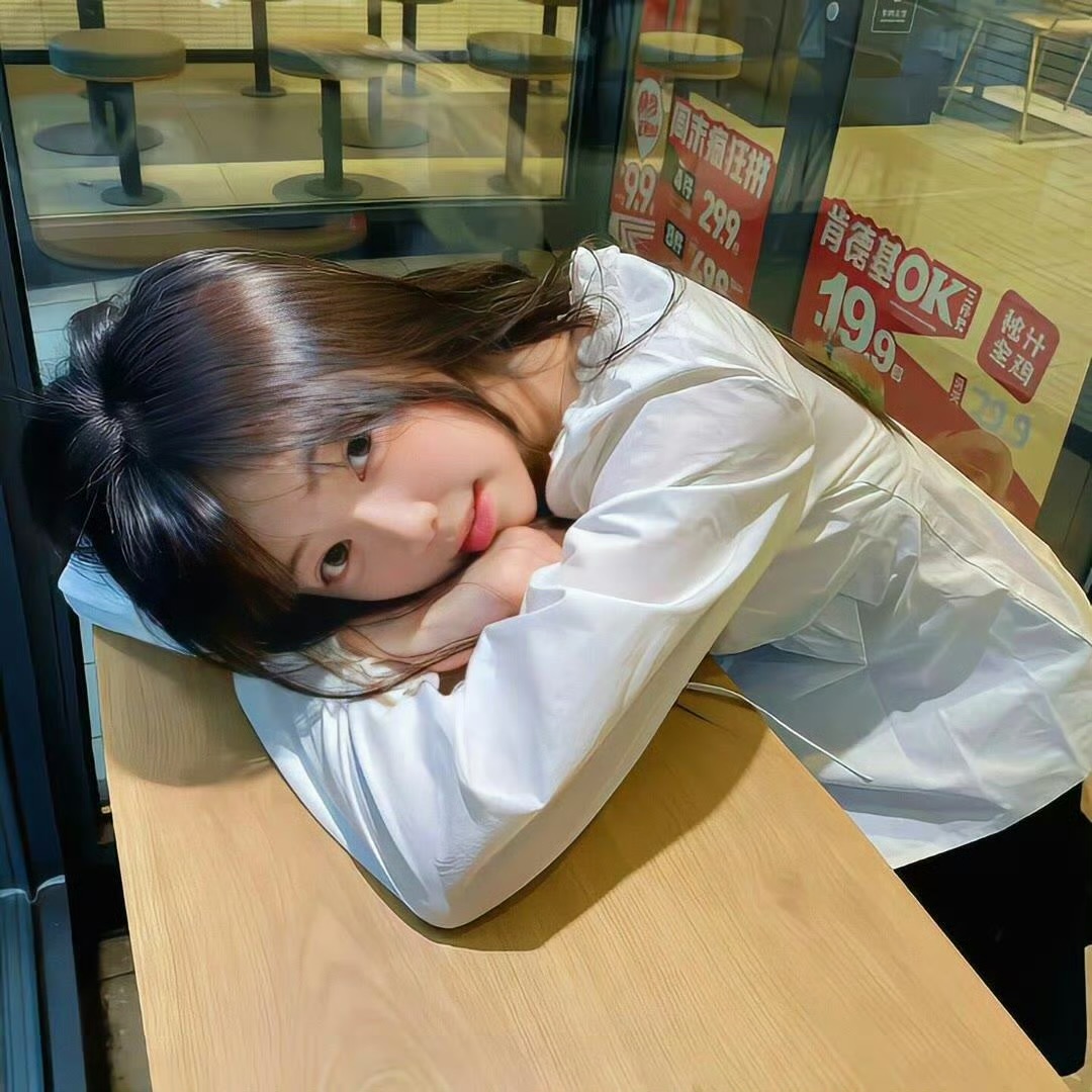 镇江伴游女生沈雨晴的资料