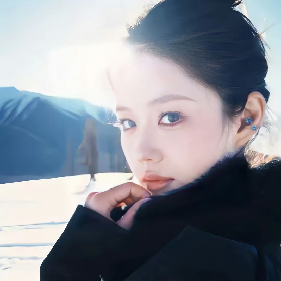 镇江伴游女生 | Lily的资料